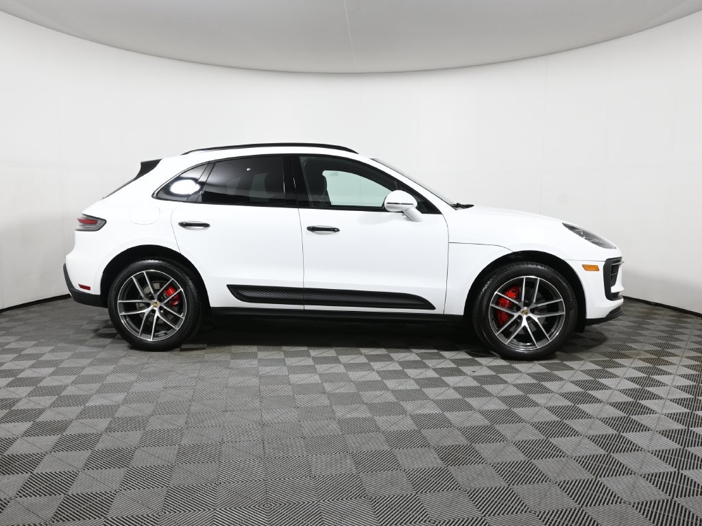 Used 2023 Porsche Macan S AWD/4WD image 8