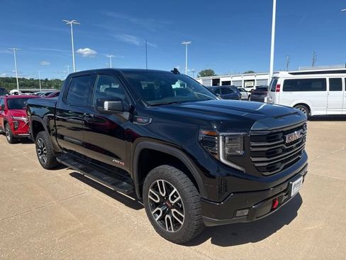 Used 2023 GMC Sierra 1500 AT4 w/ AT4 Premium Package AWD/4WD image 1