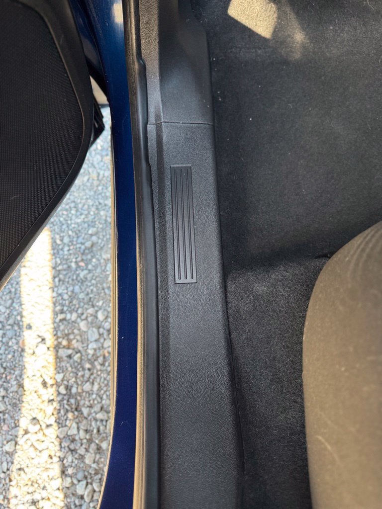 Used 2022 Chevrolet Equinox LT FWD image 36