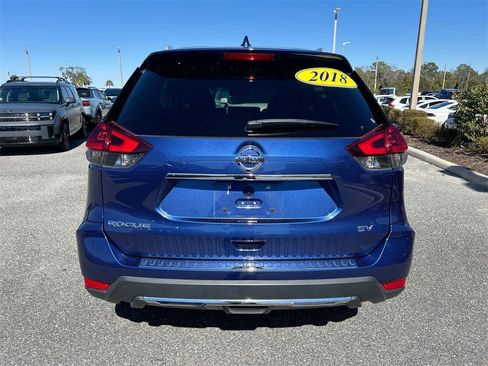Used 2018 Nissan Rogue SV w/ Premium Package image 7