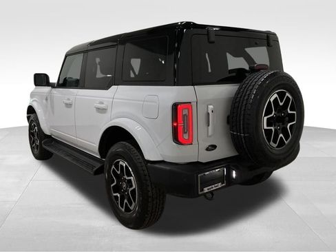 Certified 2025 Ford Bronco Outer Banks image 3