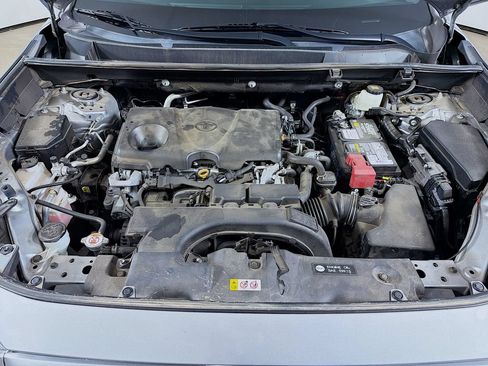 Used 2021 Toyota RAV4 XLE AWD/4WD image 26