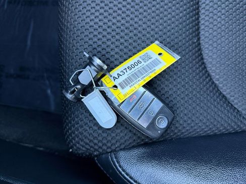 Used 2019 Kia Optima S w/ S Panoramic Sunroof Package image 17