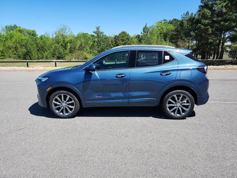 New 2026 Buick Encore GX Avenir w/ Avenir Technology Package AWD/4WD image 2