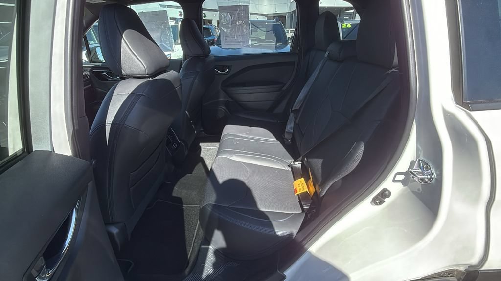Used 2025 Subaru Forester Limited AWD/4WD image 18