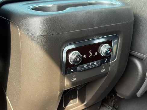 Used 2023 GMC Yukon Denali AWD/4WD image 11