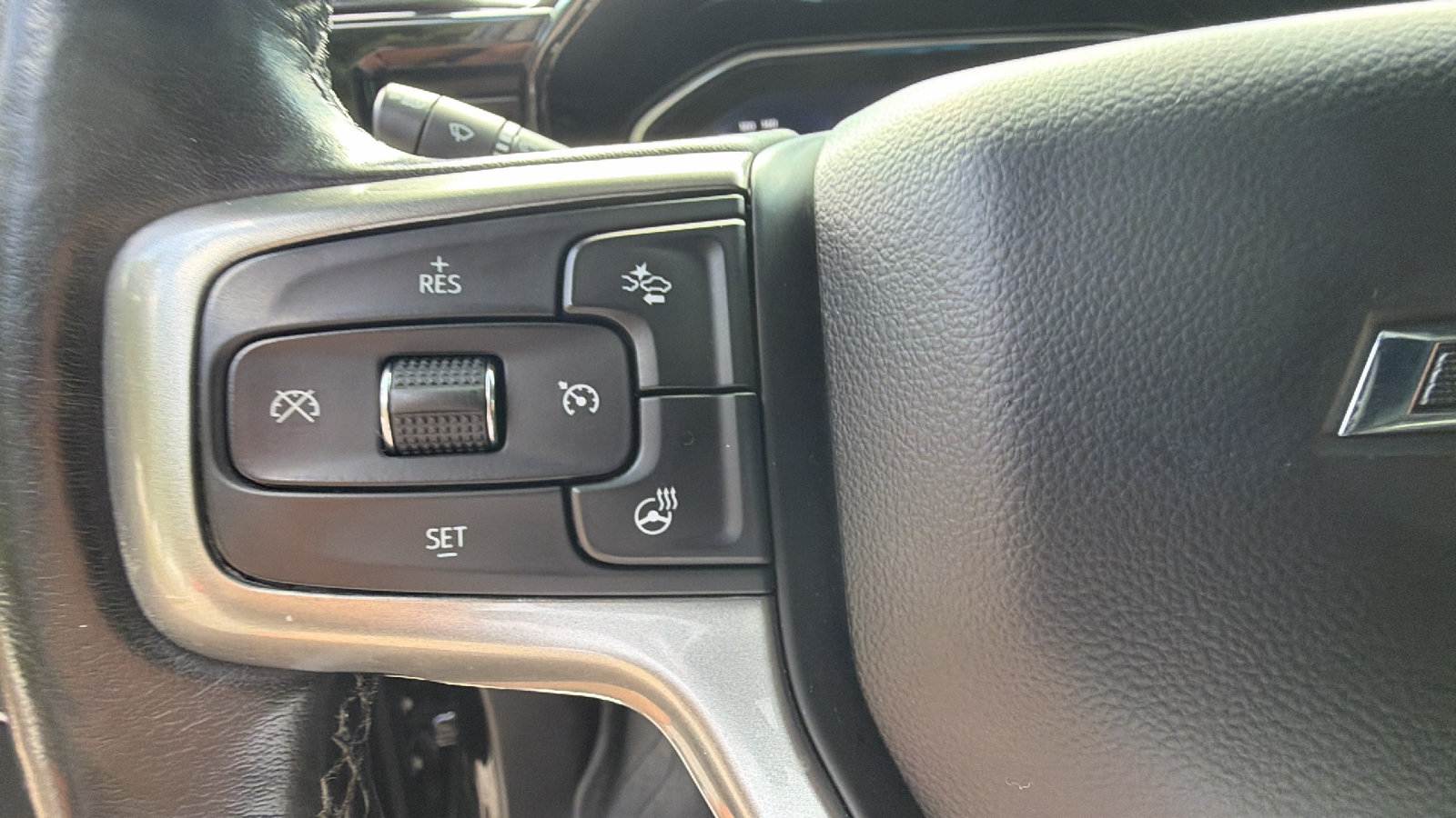 Used 2022 Chevrolet Silverado 1500 RST w/ Protection Package AWD/4WD image 27
