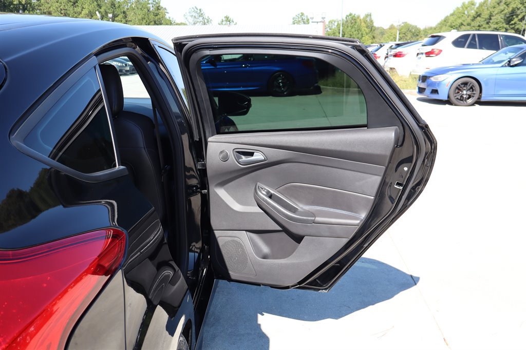 Used 2017 Ford Focus RS AWD/4WD image 47