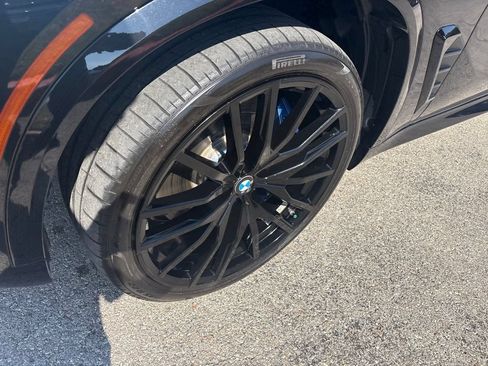 Used 2025 BMW X5 M60i AWD/4WD image 9