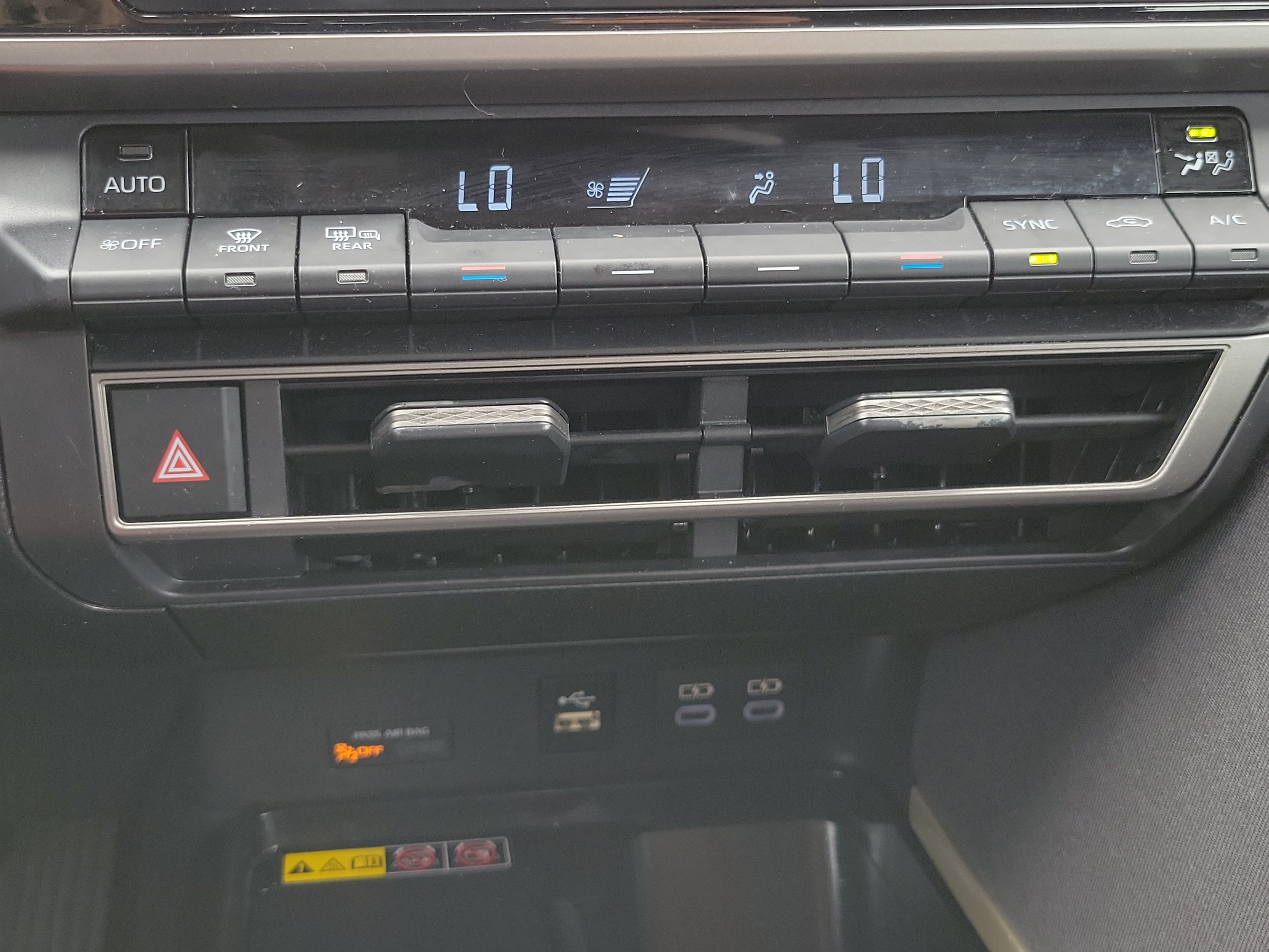 Certified 2025 Toyota Camry LE FWD image 31