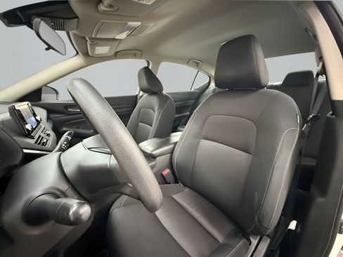 Used 2022 Nissan Altima 2.5 S FWD image 11