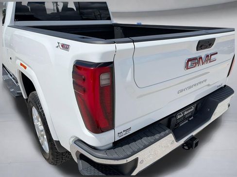 Certified 2024 GMC Sierra 2500 SLT w/ SLT Premium Package AWD/4WD image 32