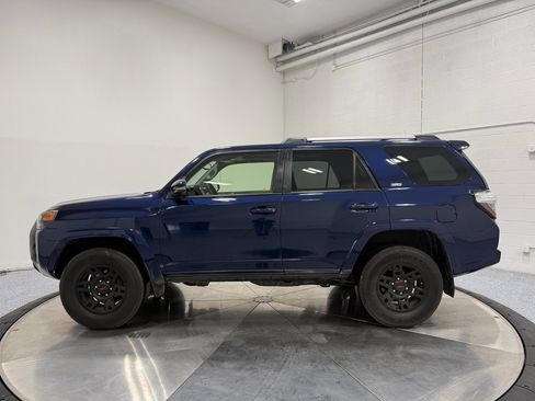 Used 2019 Toyota 4Runner SR5 Premium image 4