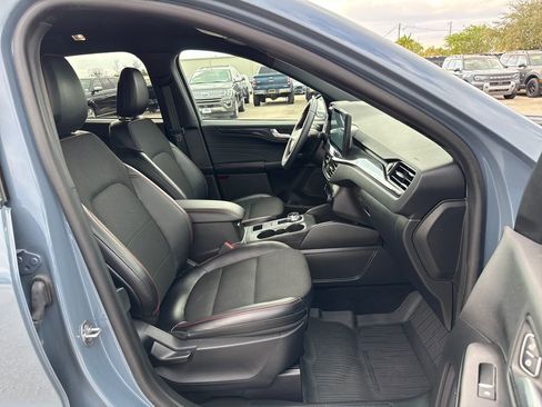 Used 2025 Ford Escape ST-Line w/ Equipment Group 301A image 26