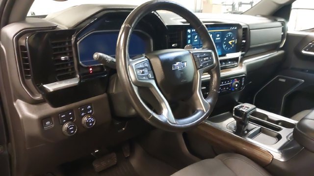 Used 2023 Chevrolet Silverado 1500 RST AWD/4WD image 23