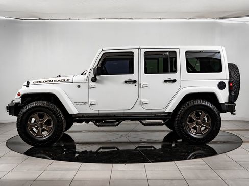 Used 2018 Jeep Wrangler Unlimited Sport image 11