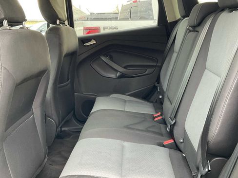 Used 2018 Ford Escape SE image 38