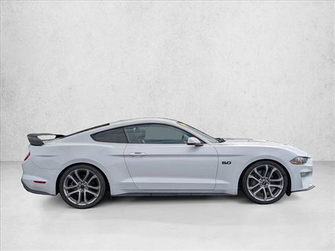 Used 2019 Ford Mustang GT Premium image 4