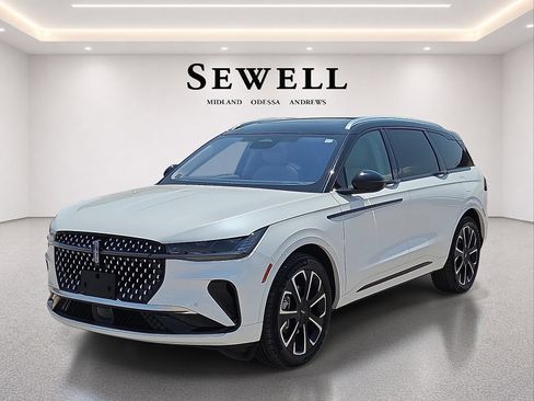 Certified 2025 Lincoln Nautilus Reserve AWD/4WD image 1