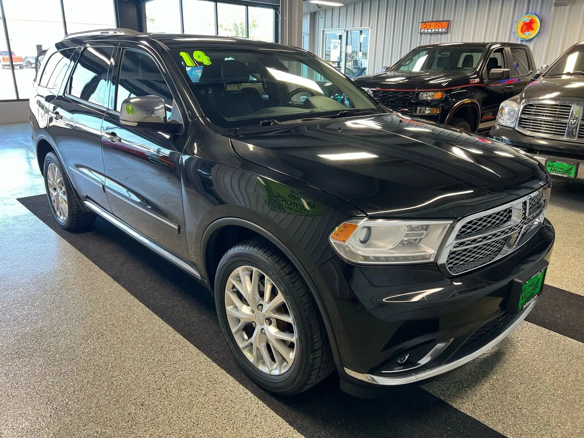 Used 2014 Dodge Durango Citadel w/ Technology Group AWD/4WD image 2