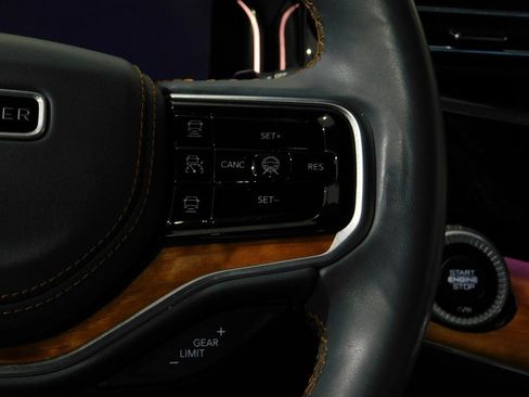 Used 2022 Jeep Grand Wagoneer Series II w/ Convenience Group III image 42