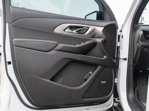 Used 2023 Chevrolet Traverse Premier w/ Redline Edition image 28