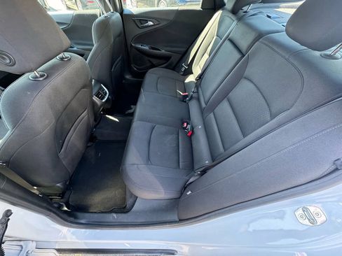 Used 2021 Chevrolet Malibu LT FWD image 17