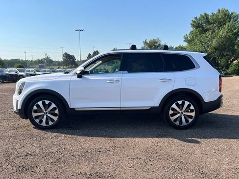 Used 2021 Kia Telluride S AWD/4WD image 2