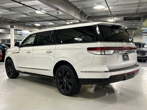 Used 2022 Lincoln Navigator L Reserve AWD/4WD image 4