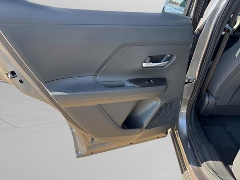 New 2025 Nissan Kicks SV image 16