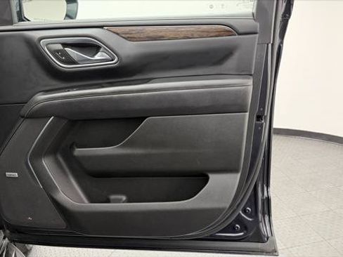 Used 2023 Chevrolet Tahoe Premier AWD/4WD image 22