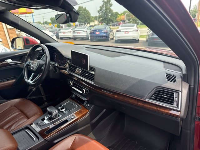 Used 2019 Audi Q5 Prestige w/ Premium Plus Package AWD/4WD image 21