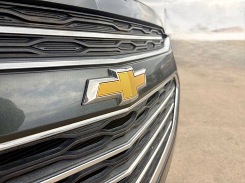 Used 2017 Chevrolet Equinox LT w/ Convenience Package FWD image 9