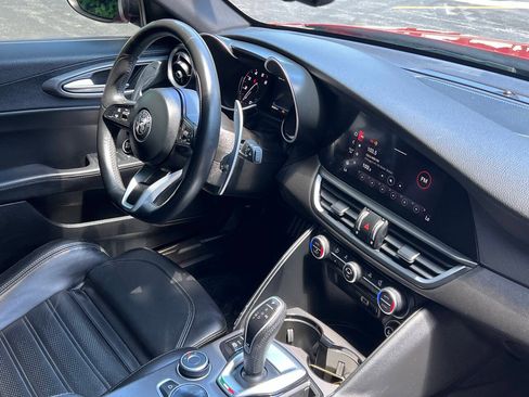 Used 2020 Alfa Romeo Giulia Ti Sport AWD/4WD image 22