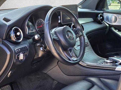 Used 2019 Mercedes-Benz GLC 300 4MATIC Coupe image 9