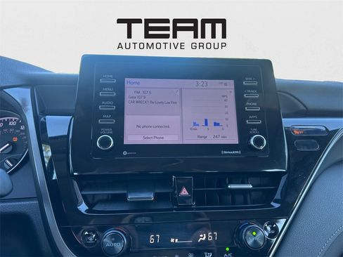 Used 2023 Toyota Camry SE image 12