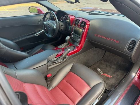 Used 2006 Chevrolet Corvette Convertible w/ Preferred Equipment Group image 14