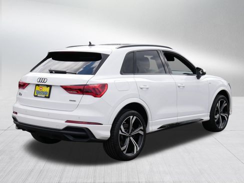 Used 2023 Audi Q3 2.0T Premium Plus w/ Premium Plus Package AWD/4WD image 7