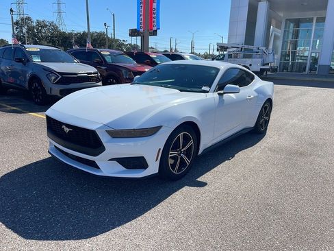 Certified 2025 Ford Mustang Coupe image 2