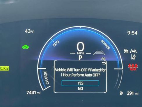 Certified 2025 Toyota Camry LE image 4