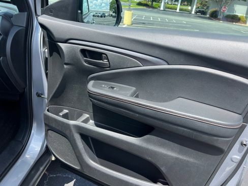 Used 2022 Honda Pilot TrailSport image 35