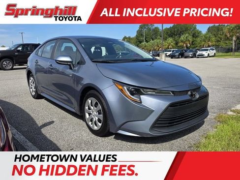 Used 2025 Toyota Corolla LE FWD image 1