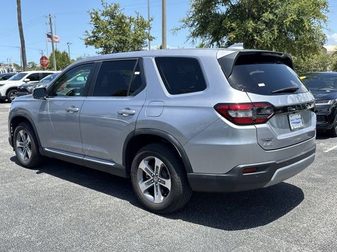 Used 2023 Honda Pilot EX-L image 8