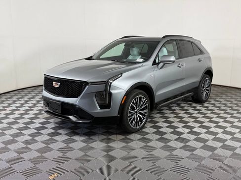 Used 2024 Cadillac XT4 Sport AWD/4WD image 7