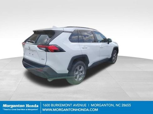 Used 2025 Toyota RAV4 XLE w/ Convenience Package FWD image 5