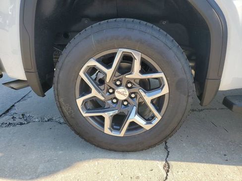 New 2026 GMC Sierra 1500 SLT w/ SLT Premium Plus Package image 6