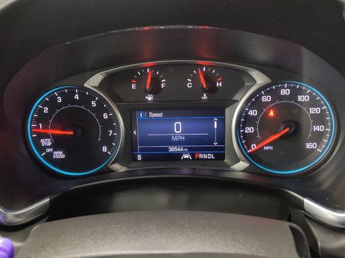 Used 2021 Chevrolet Equinox LT FWD image 23