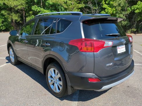 Used 2015 Toyota RAV4 Limited w/ Outdoor Package AWD/4WD image 6