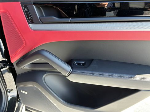 New 2026 Porsche Cayenne AWD/4WD image 23