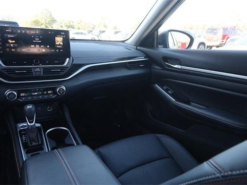 Certified 2024 Nissan Altima 2.0 SR image 24